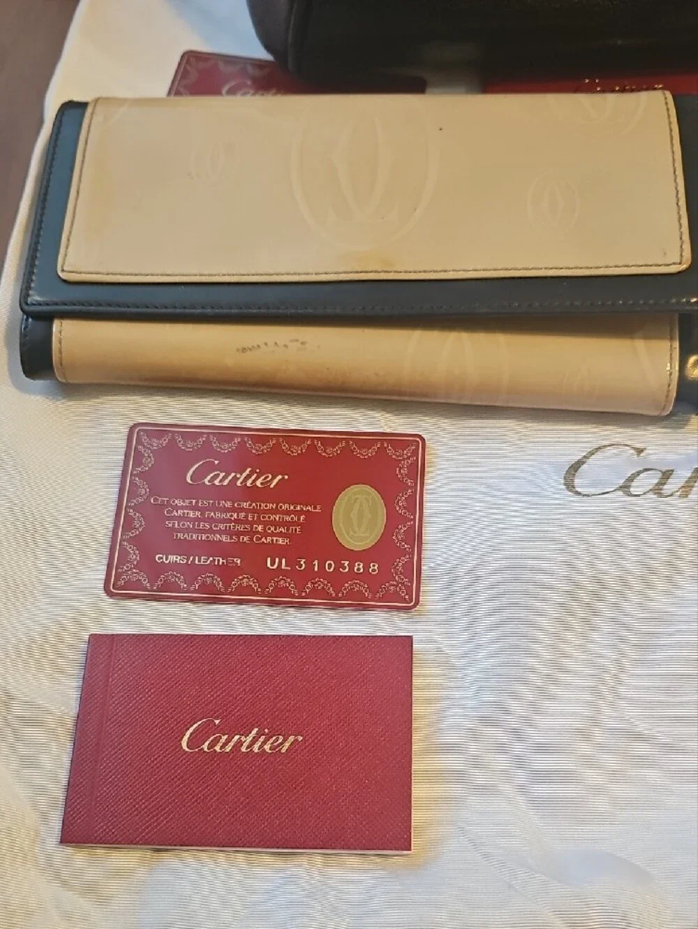Marcello De Cartier Black Leather Satchel Bag With Wallet And Keychain/Charm